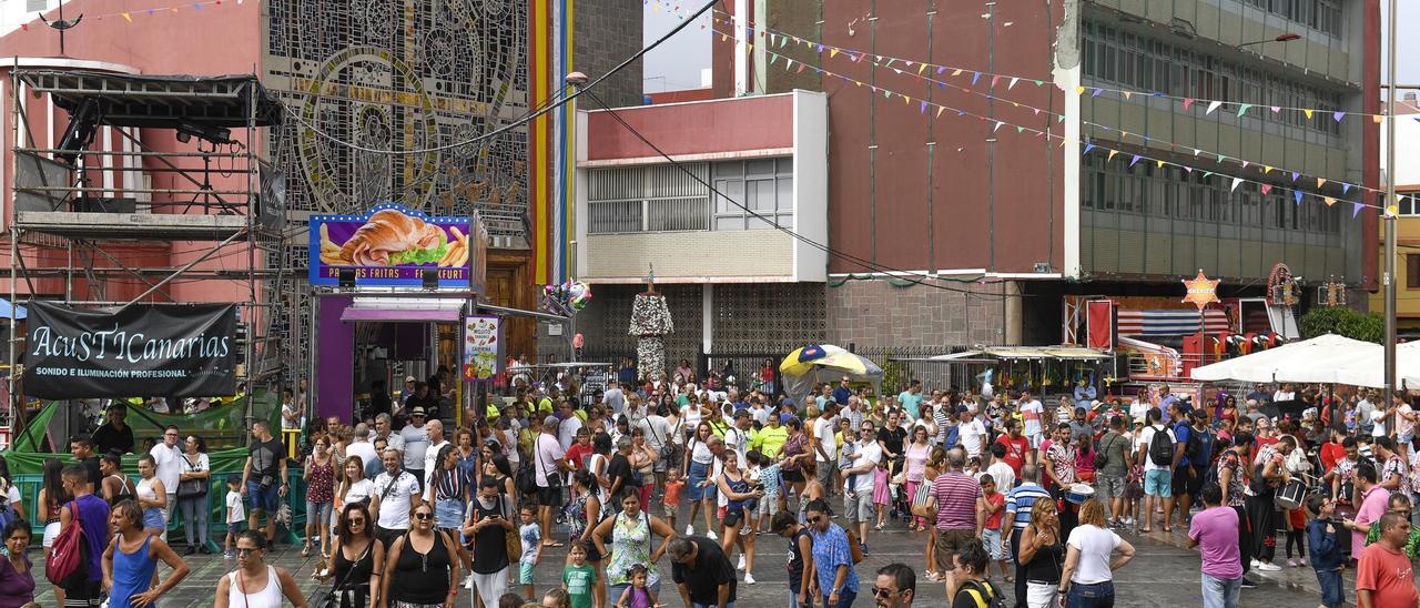 Imagen de archivo de los festejos en la Plaza del Pilar de Guanarteme