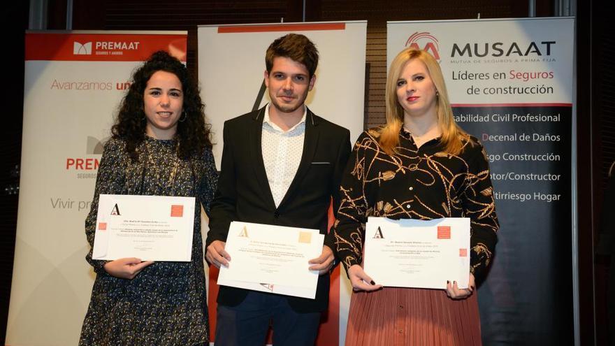 Premian a tres alumnos de Edificación por sus propuestas en el Cuartel de Artillería, Verónicas y el patrimonio religioso de Murcia