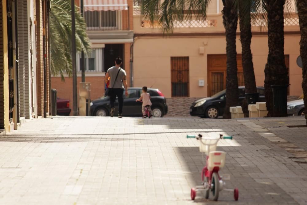 Niñas y niños salen a la calle en Alaquàs.