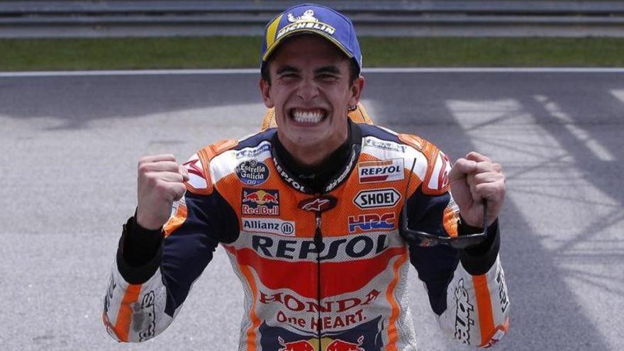 Márquez busca la gesta de conquistar la triple corona