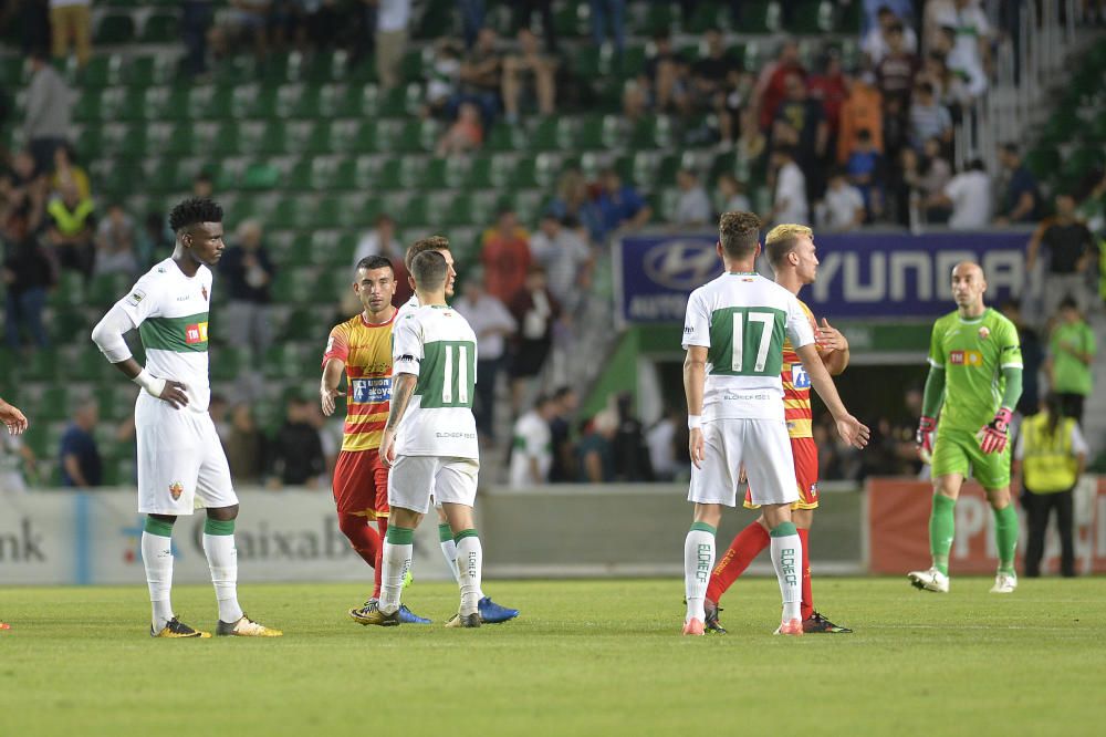 El Elche se muestra espeso y sin ideas ante el Alcoyano.