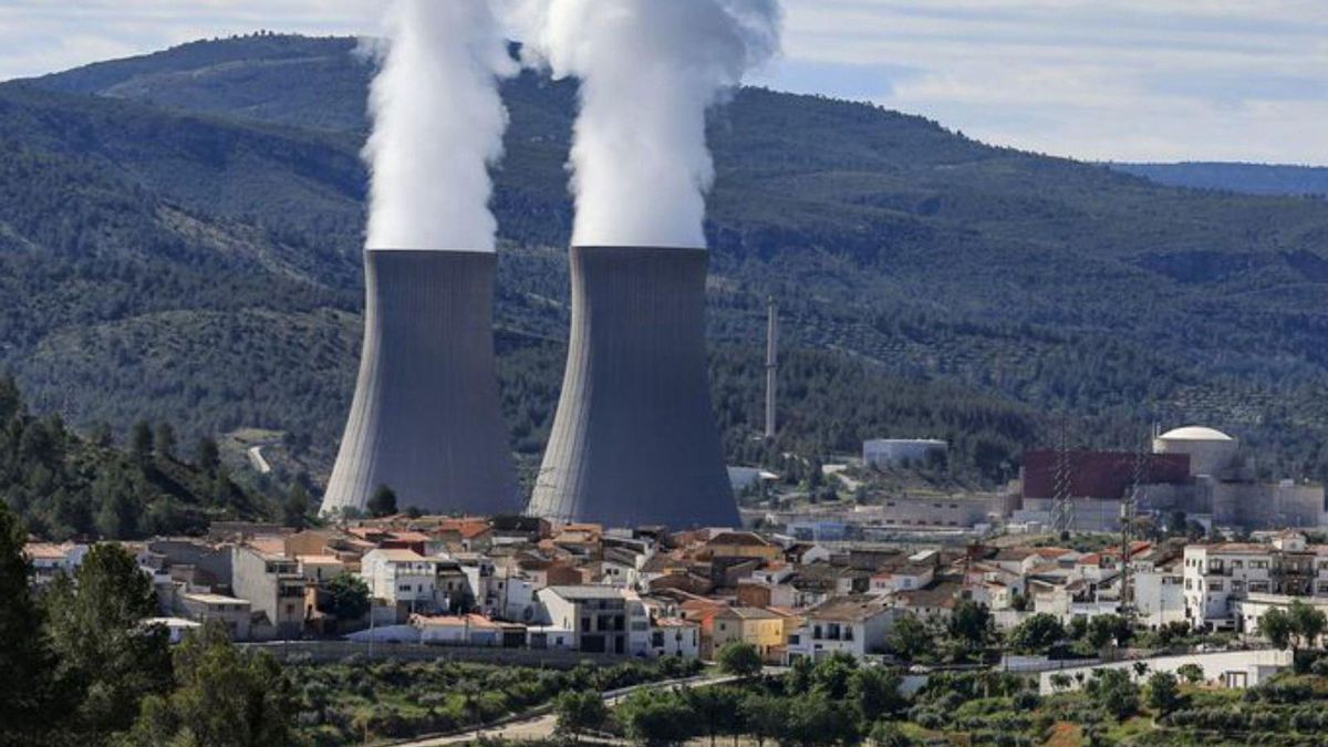 La central nuclear de Cofrents, a València, en ple funcionament al maig. | KAI FORSTERLING / EFE La central nuclear de Cofrents, a València, en ple funcionament al maig. | KAI FORSTERLING / EFE