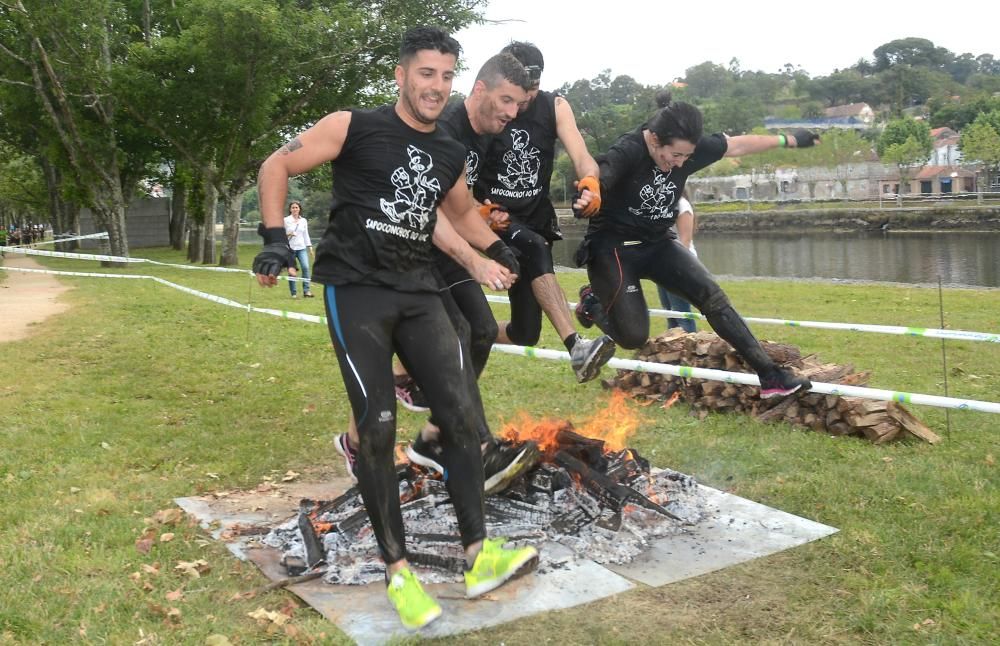 Más de 2.500 corredores se pusieron a prueba en la exigente carrera de obstáculos disputada en Pontevedra