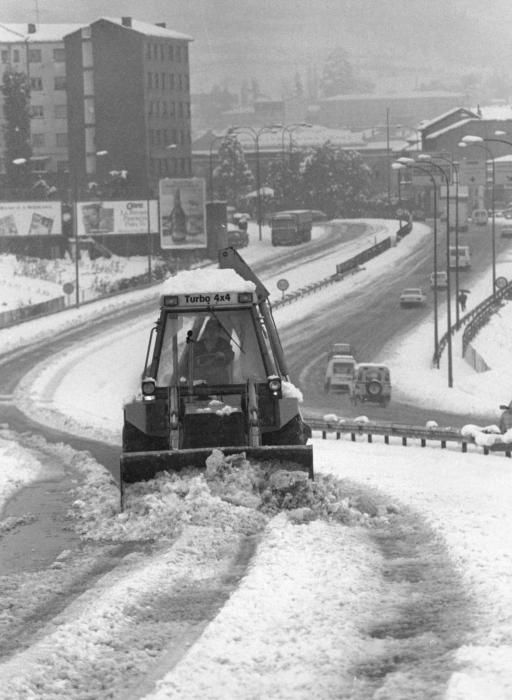 La nevada de 1993 que causó estragos en Asturias y cubrió Oviedo