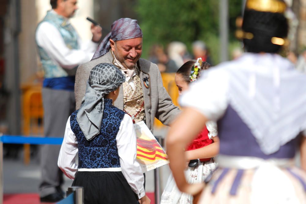 Homenaje a la Senyera de las fallas del Marítimo