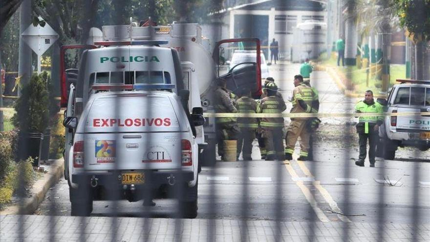 El Gobierno colombiano atribuye a la guerrilla ELN el atentado en Bogotá