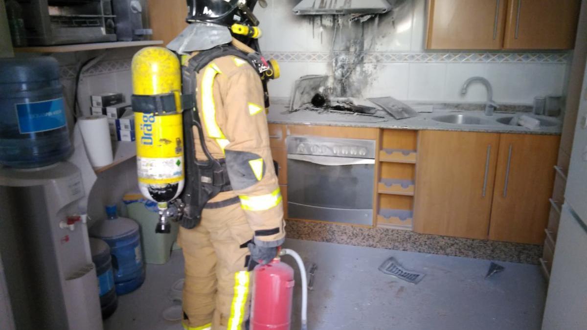 Extinguido un incendio en una vivienda de Cieza