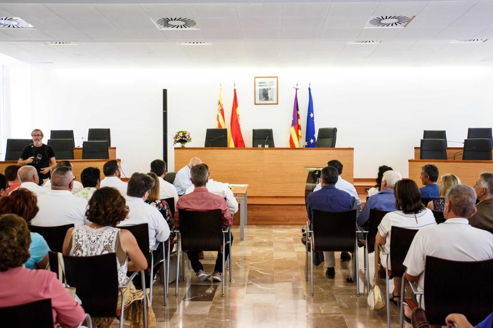 Toma de posesión de Antoni Marí Marí, 'Carraca', en el Ayuntamiento de Sant Joan