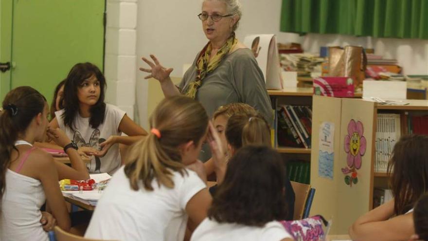El CEIP Mediterráneo acoge el taller infantil 'Meriendo algunas tardes', de Ana Rossetti
