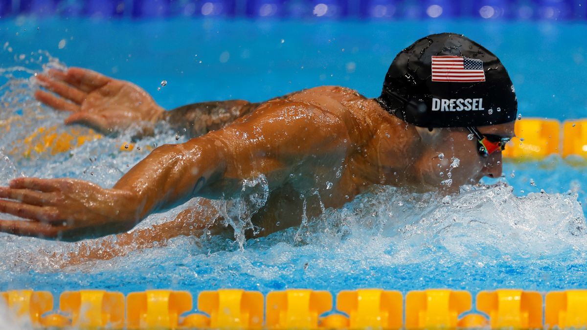 Dressel suma su tercer oro olímpico al ganar los 100 mariposa con récord mundial.