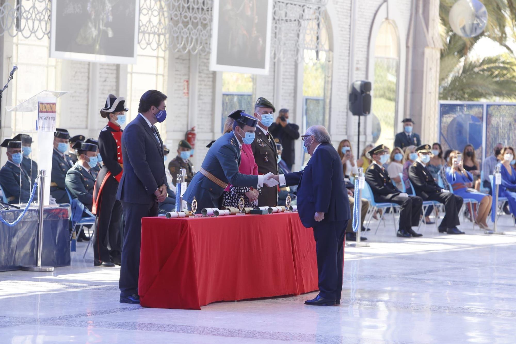 Alicante rinde homenaje a la patrona de la Guardia Civil