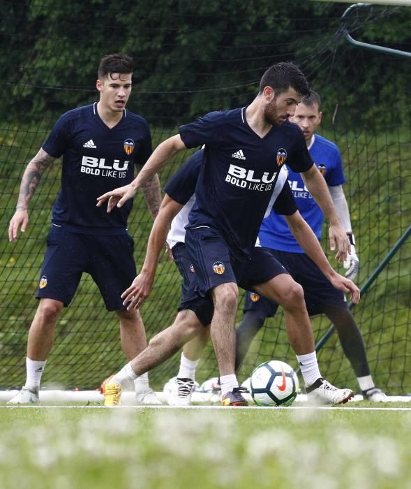 Negredo, uno de los protagonistas del lluvioso día