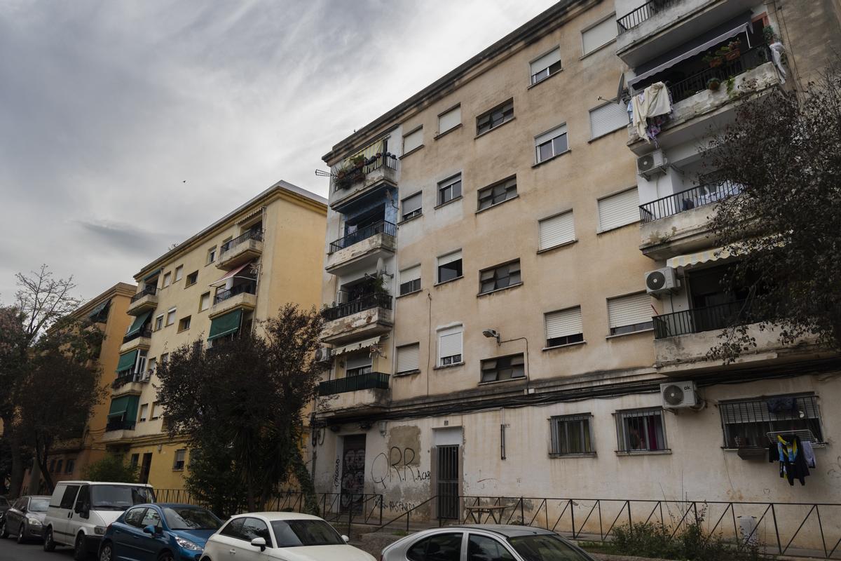 Burjassot. El parque publico de vivienda de Burjassot se encuentra en muy mal estado