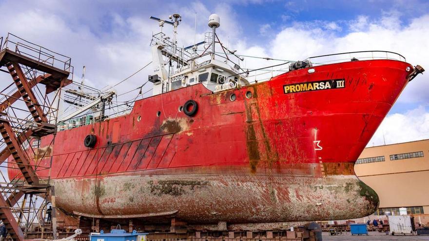El buque «Promarsa III», uno de los bienes de Alpesca, en el astillero argentino Tandanor. |  Tandanor
