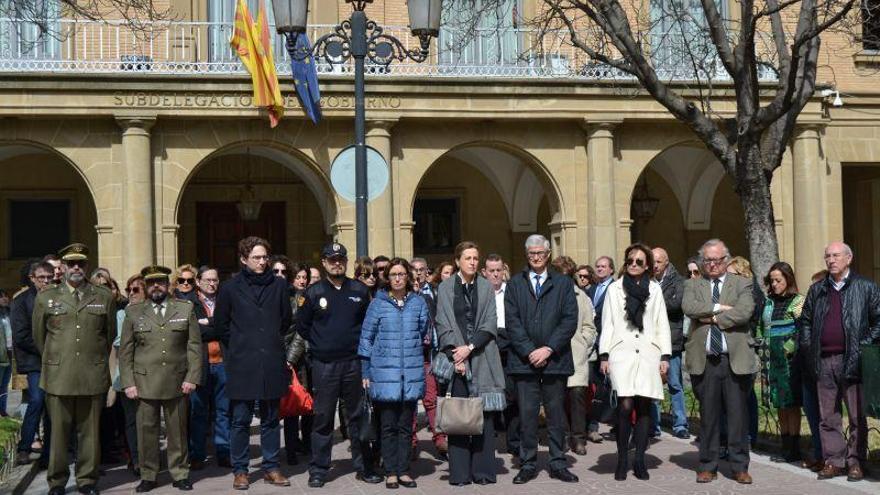 Huesca se suma en silencio al dolor por las víctimas del atentado de Bruselas