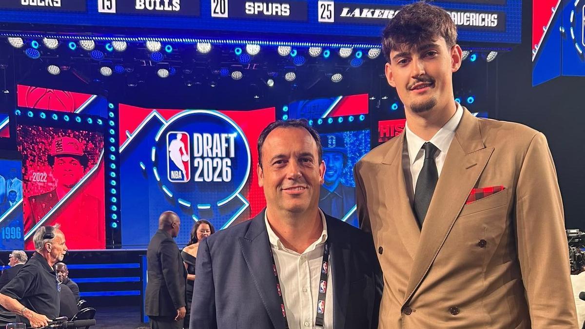 José María Panadero, con Aday Mara en el 'draft'.