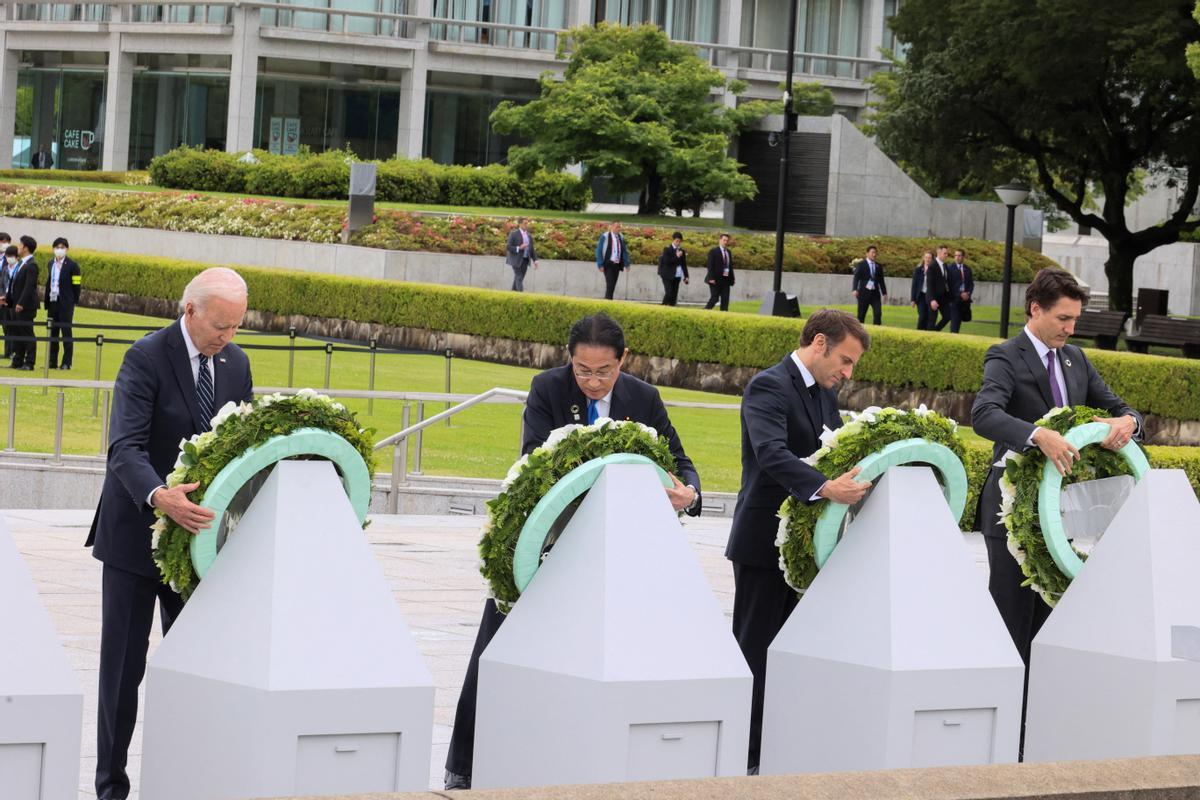 Los líderes del G7 visitan el Memorial Park para las víctimas de la bomba atómica en Hiroshima, entre protestas