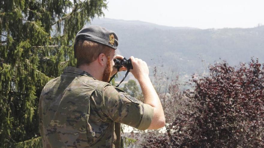 Militar durante la operación Centinela en Galicia.