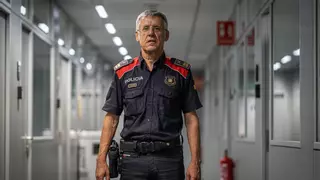 Miquel Esquius: "Requisamos una media de mil armas blancas cada mes"