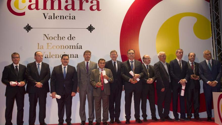 Los galardonados en la Noche de la Economía Valenciana de 2016