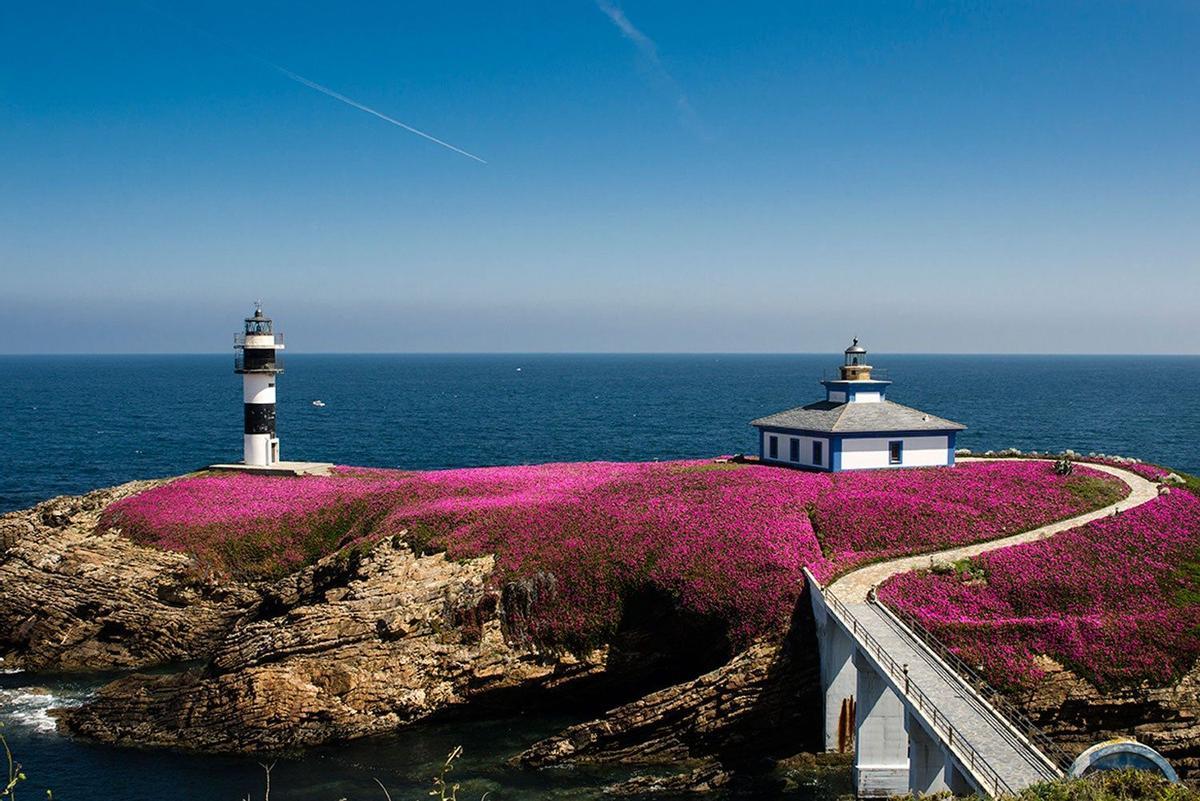 Abre el primer faro de España convertido en hotel