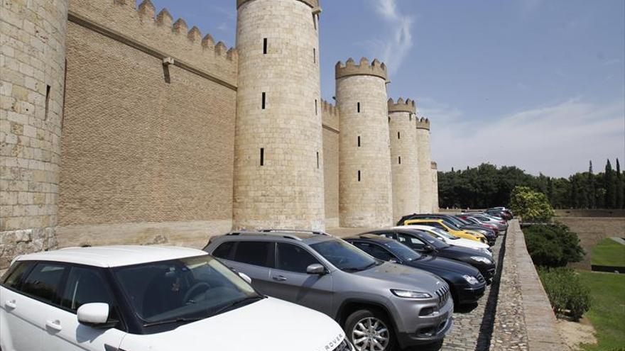 Zaragoza ofrece una solución para no aparcar coches en La Aljafería