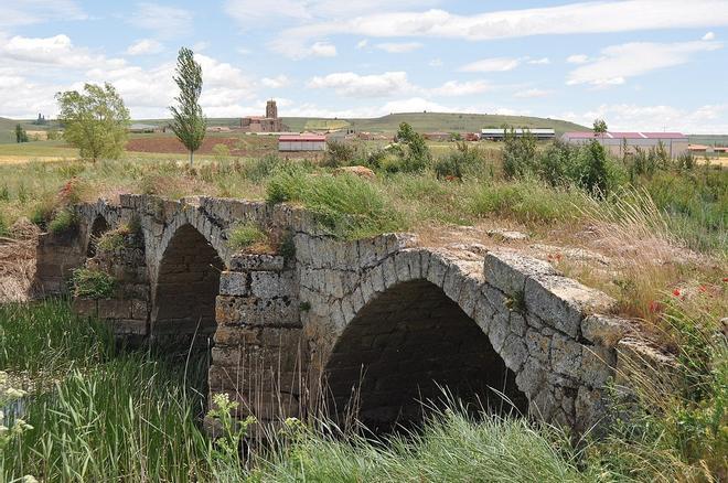 Puente romano de Sasamón; Sasamón y Olmillos de Sasamón: los dos pueblos burgaleses