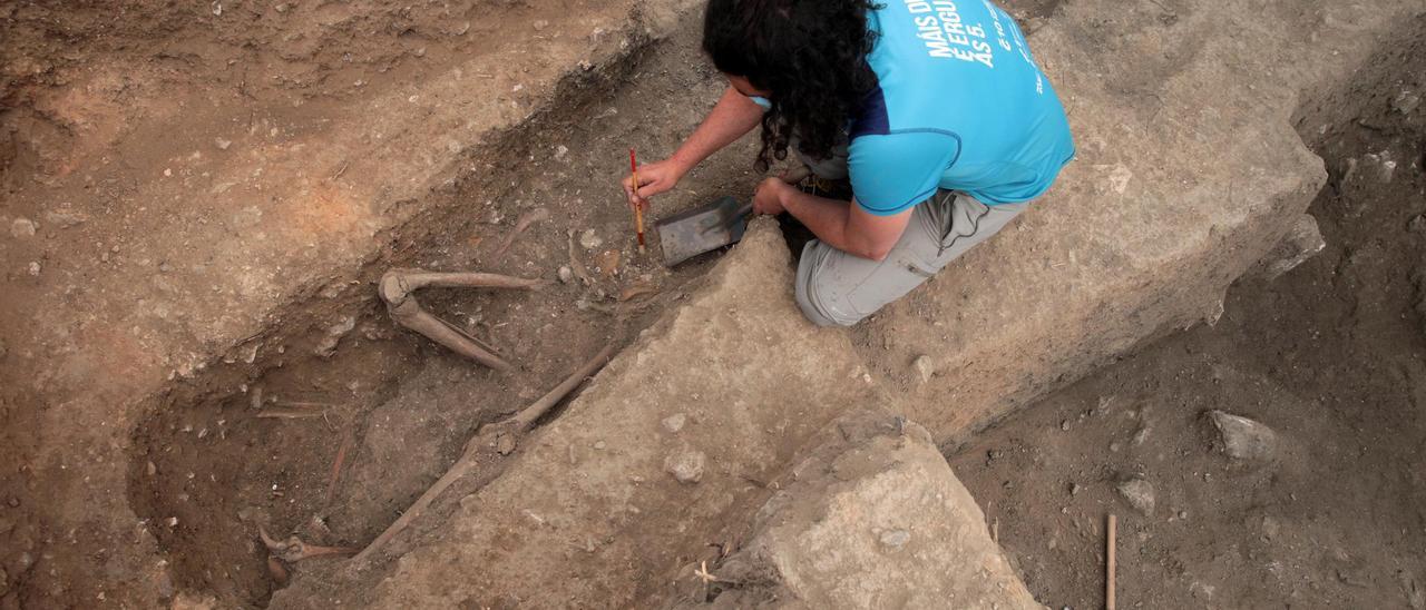 Exhumación de restos de víctimas del franquismo.