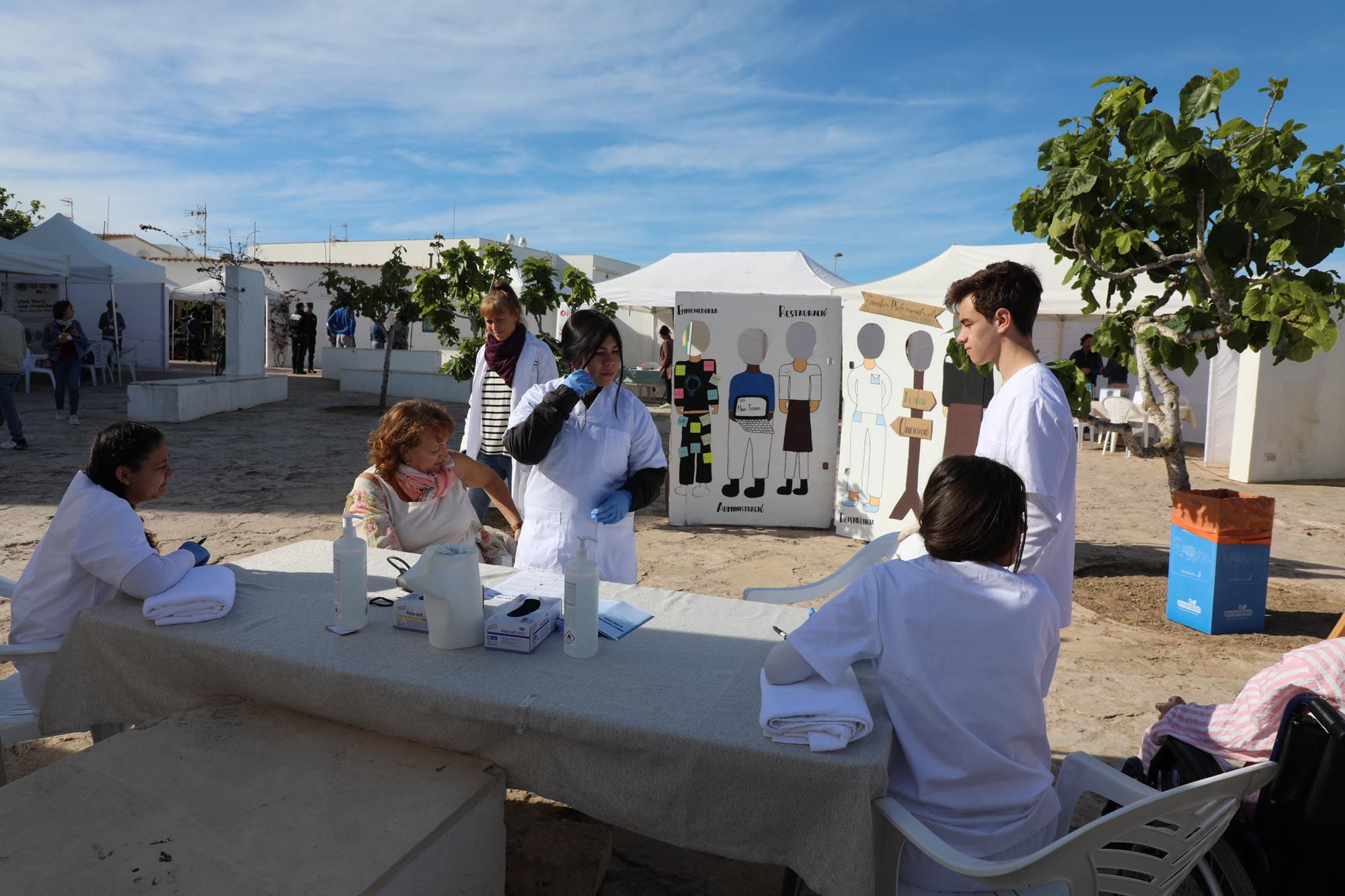 Imágenes de la Feria de Ocupación y Emprendimiento de Formentera