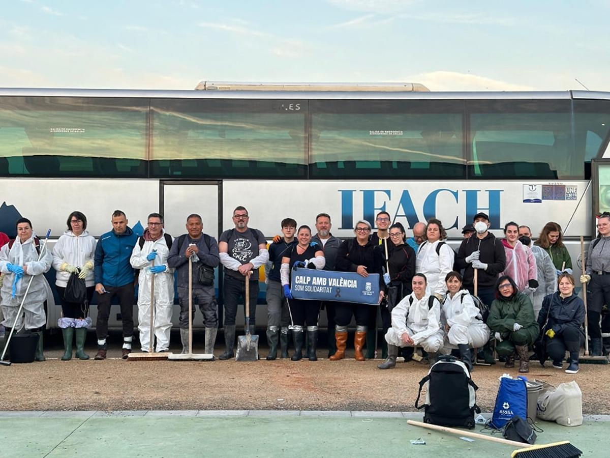 Voluntarios de Calp que se desplazaron a los pueblos de València arrasados por la dana