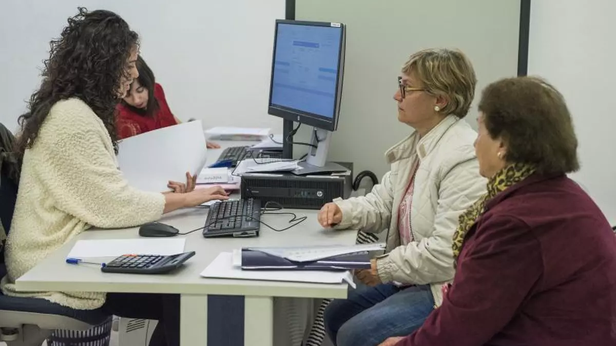 Advertencias en la Declaración de la Renta: Así te avisa Hacienda para evitar sanciones