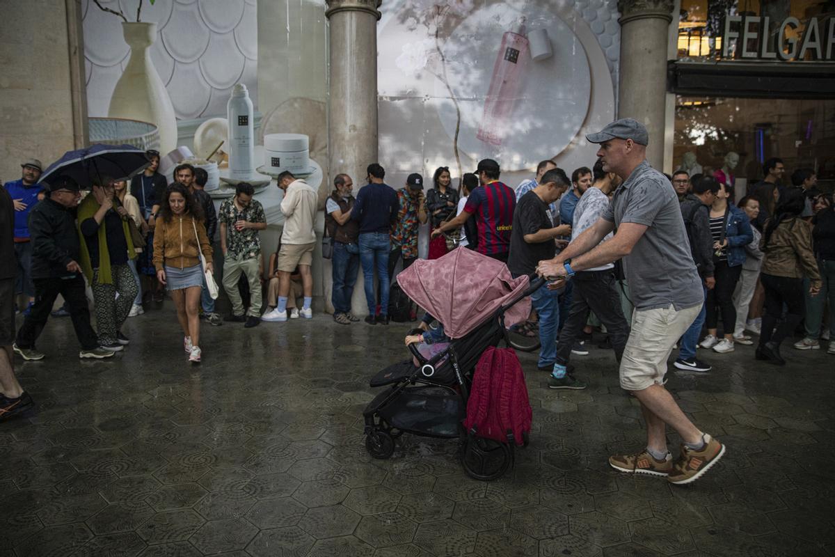 La lluvia por fin llega a Barcelona