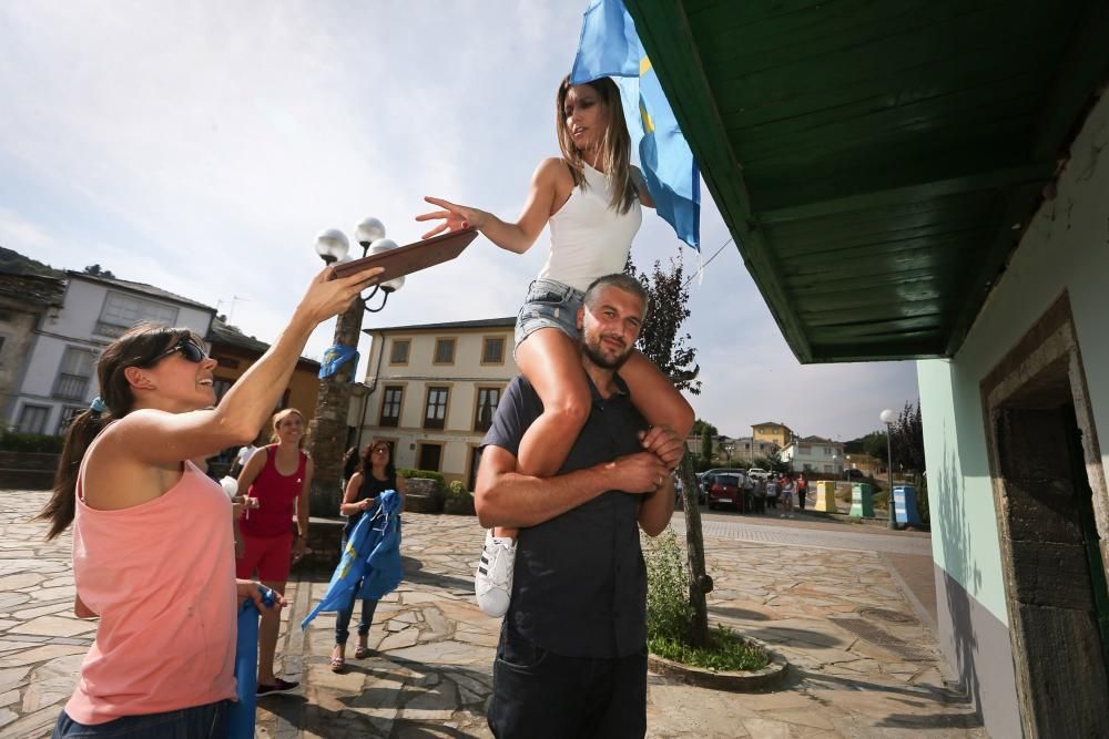 Celebración en Los Oscos del premio "Pueblo ejemplar de Asturias" 2016