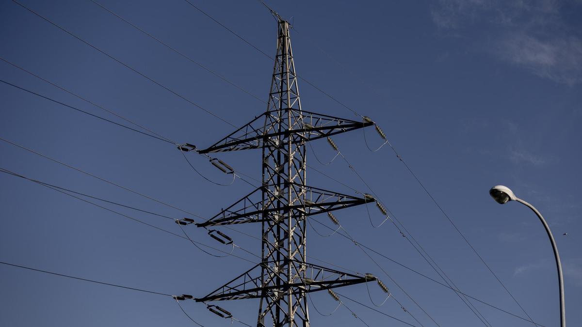 Una torre eléctrica.