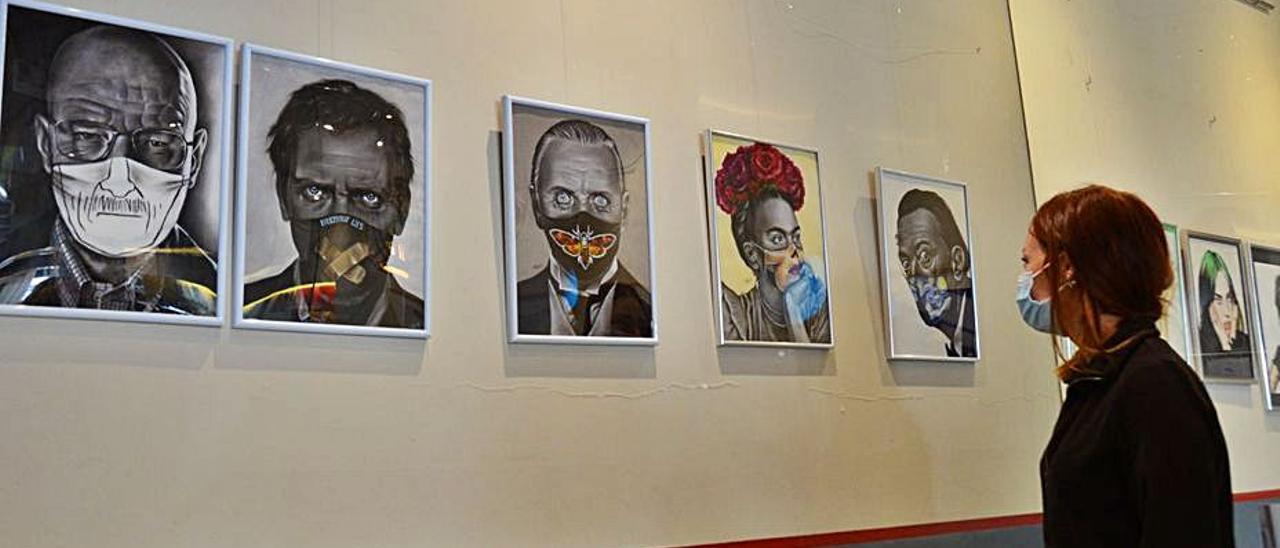 Varios de los retratos de famosos con mascarilla.   | // GONZALO NÚÑEZ