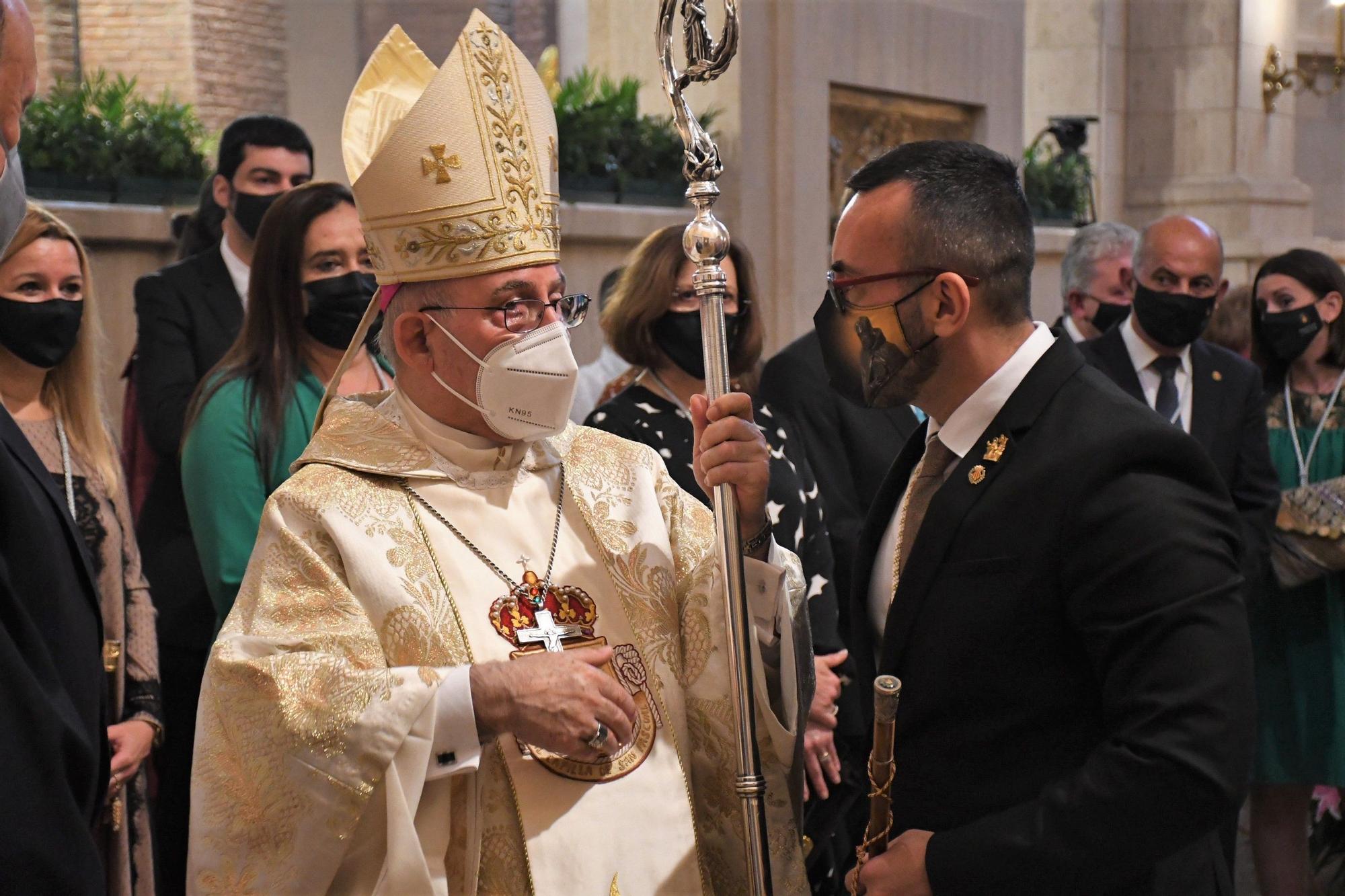 Día de Sant Pasqual en Vila-real, con misa y 'Xulla' en la intimidad