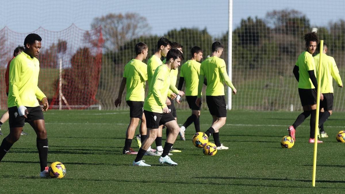 Entrenamiento del Sporting en Mareo.
