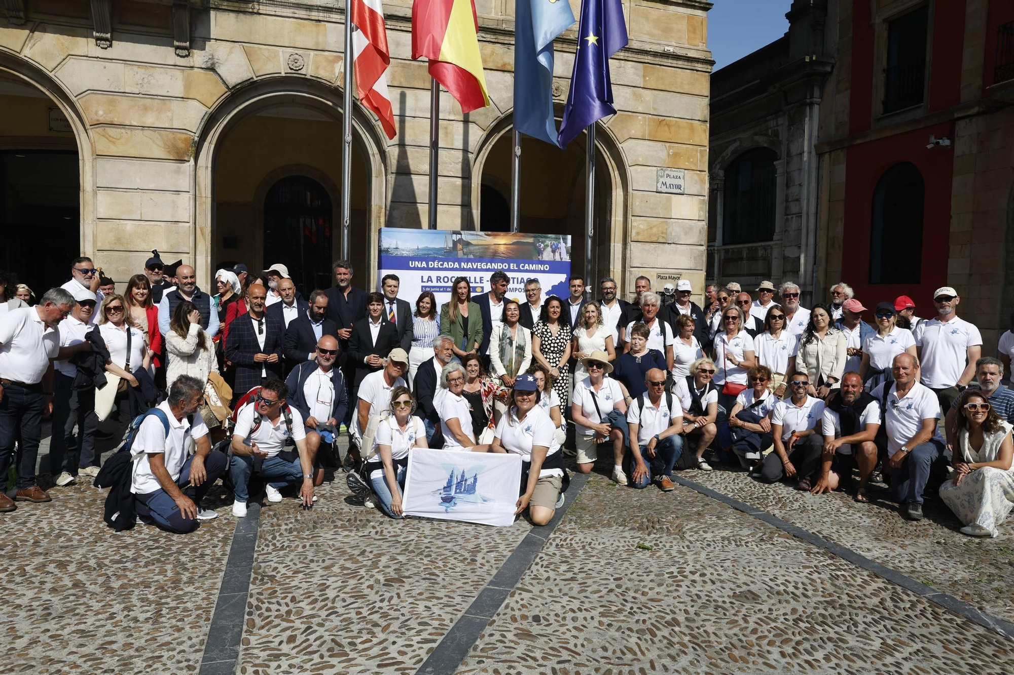 Gijón fija la colaboración entre los municipios del Camino de Santiago por mar en el norte de España (en imágenes)
