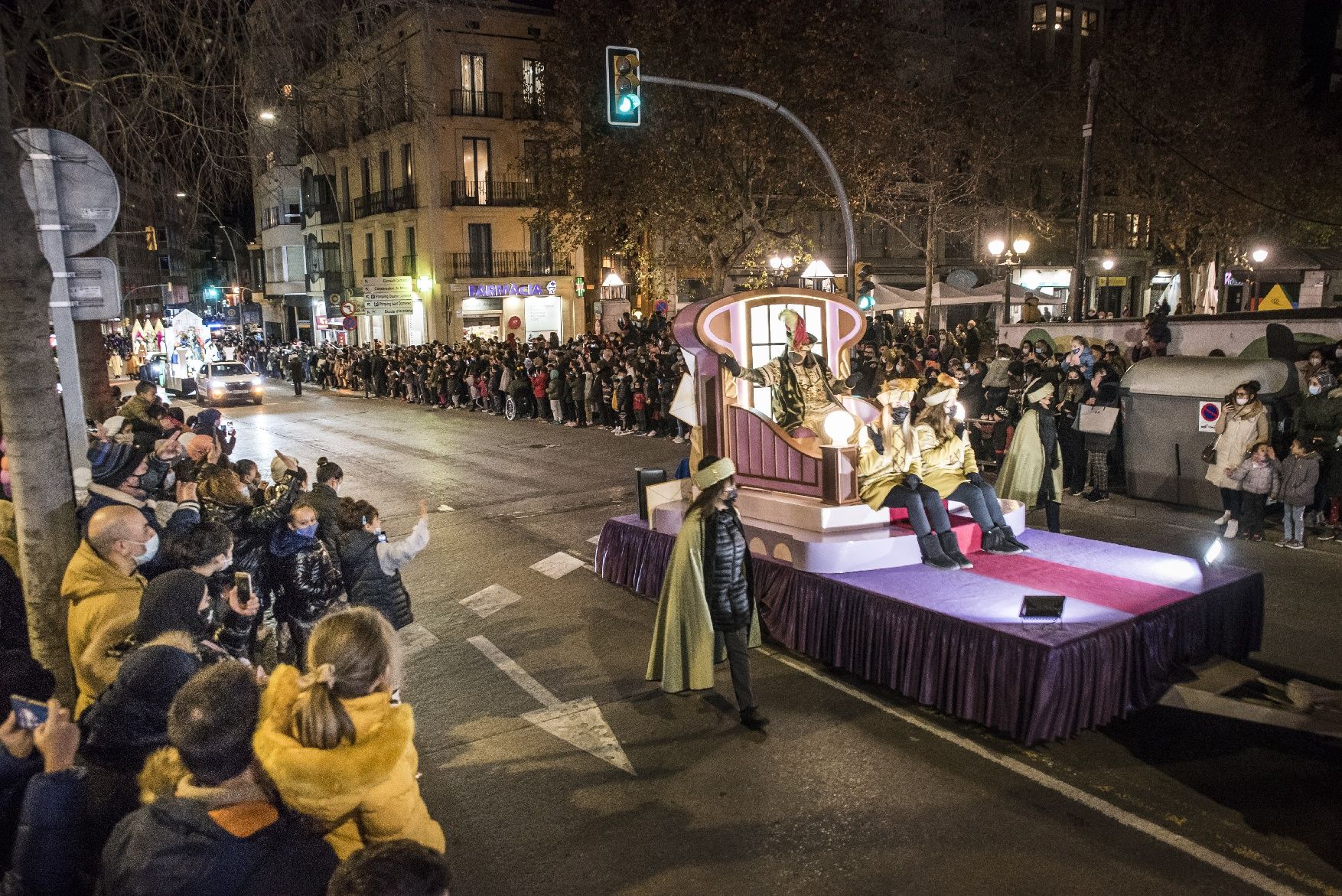 Busca't a les fotos de la Cavalcada de Manresa 2022