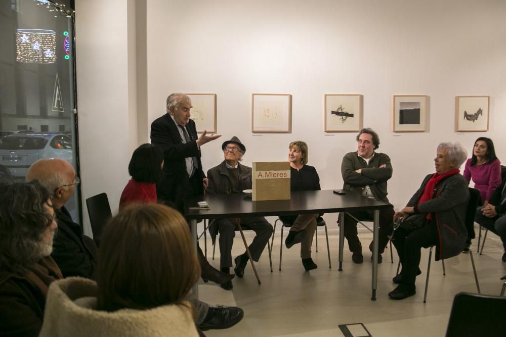 Presentación del libro homenaje a Alejandro Mieres