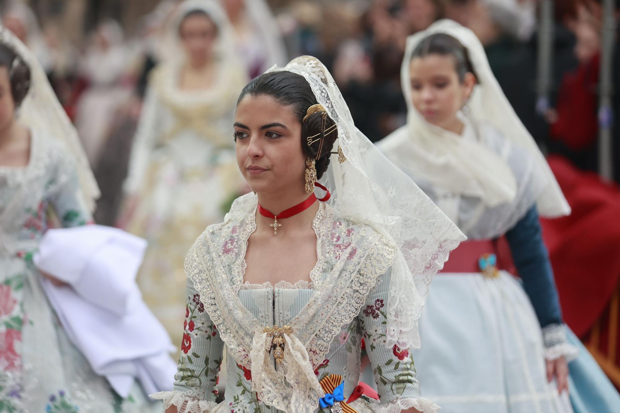 Búscate en el segundo día de ofrenda por la calle Quart (entre las 18:00 a las 19:00 horas)