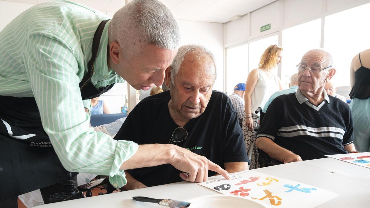 La Fundanción Bancaja acerca el arte a los más mayores