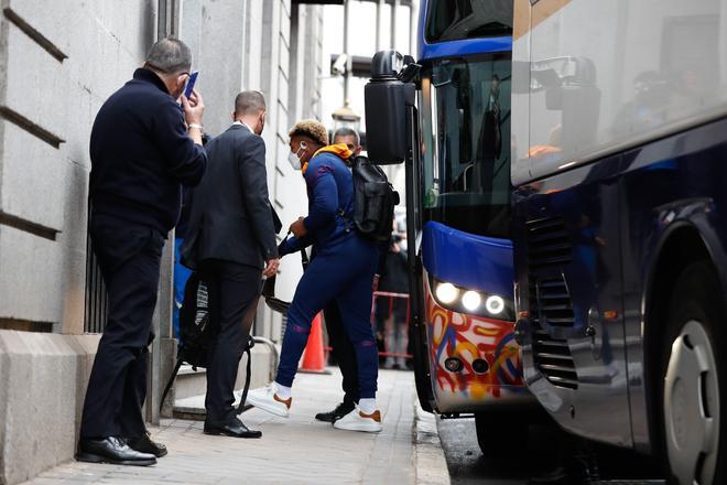 La caótica llegada del Barça al hotel de concentración