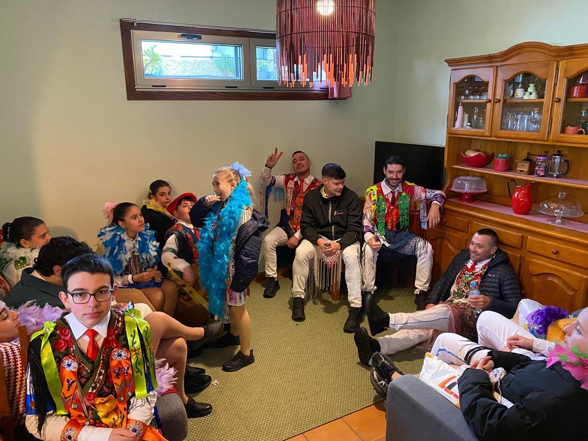 Los protagonistas, en pleno descanso en uno de los hogares de Cobres