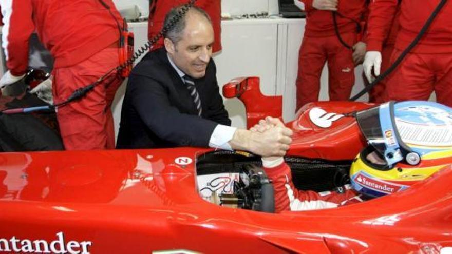 La Generalitat pide siete años de cárcel para Camps en la causa de la F1