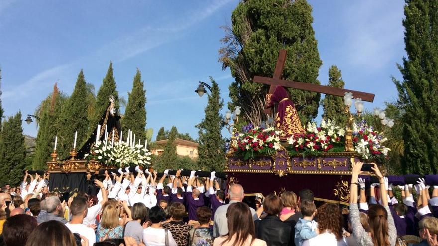 Emocionante encuentro en el «Via Crucis» de Pego