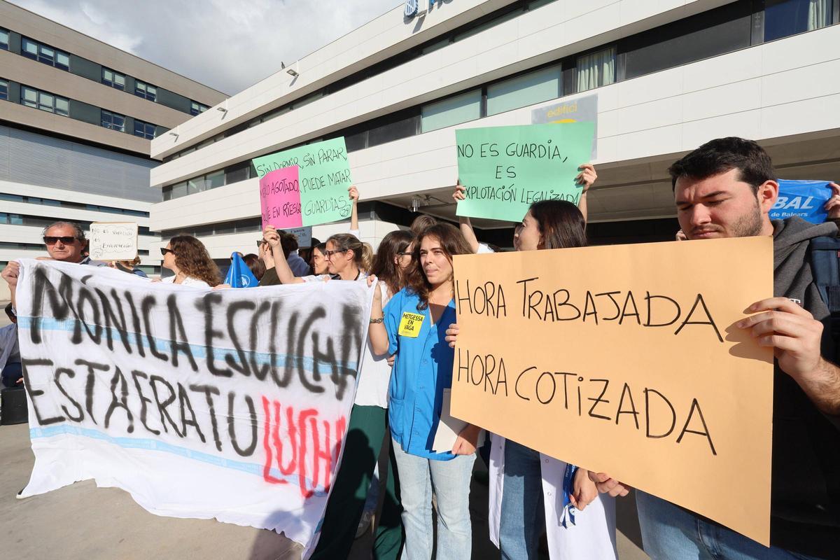 La última protesta de los médicos de Ibiza, en una imagen de archivo