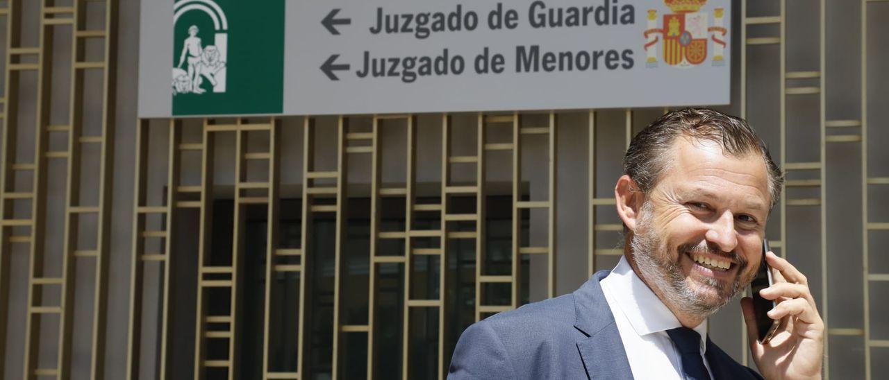 Archivada la denuncia de Dorado contra el Registro municipal por abrirle  una carta - Diario Córdoba