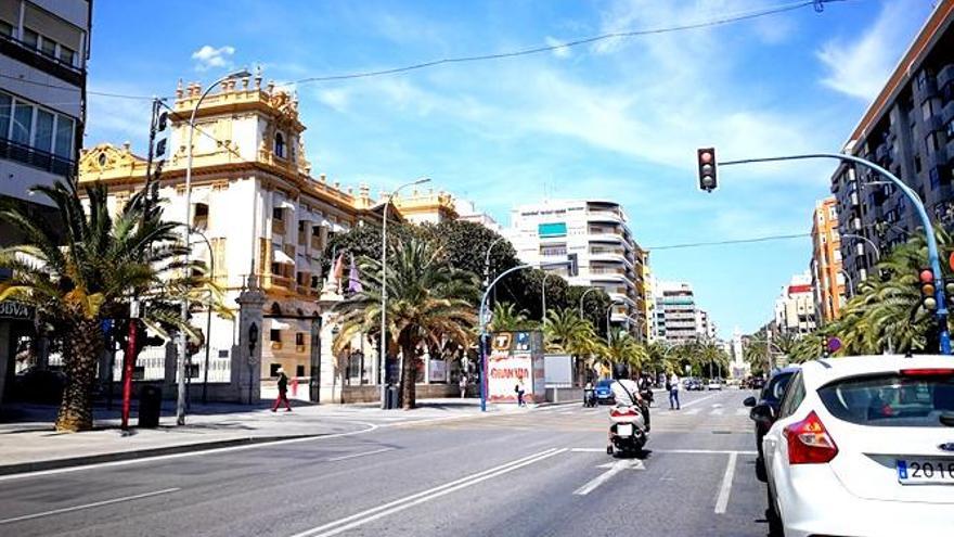 El barrio Ensanche Diputación de Alicante está compuesto de amplias avenidas