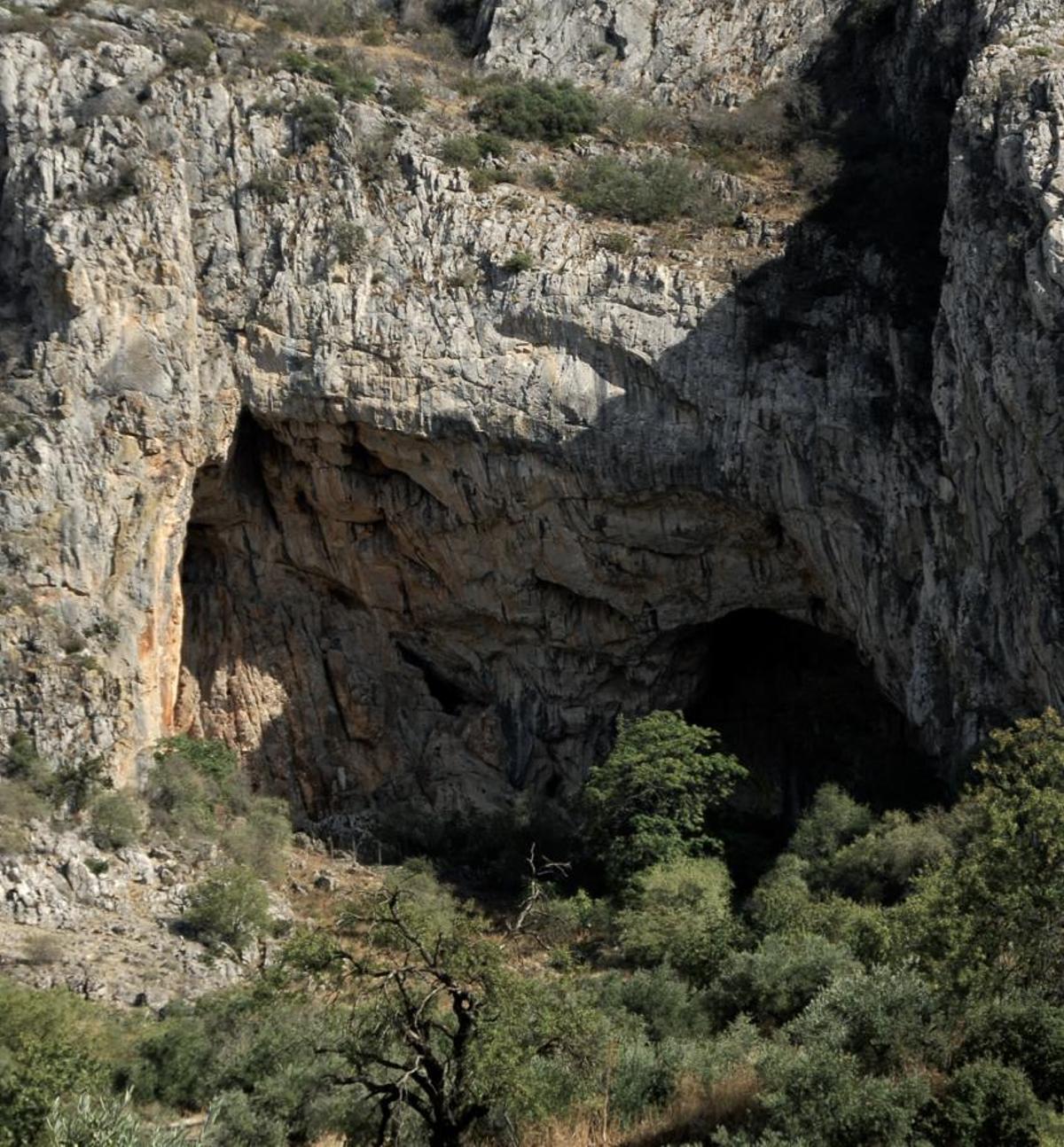 Sendero de la Cueva de las Grajas, en Archidona